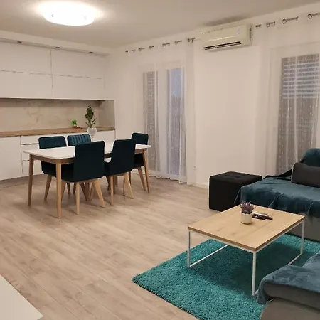 Apartment Sanja *